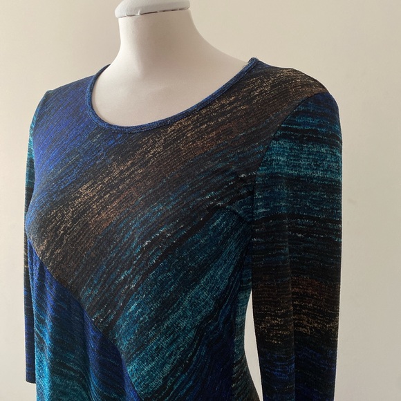 canadian made flowy tunic - Picture 2 of 3